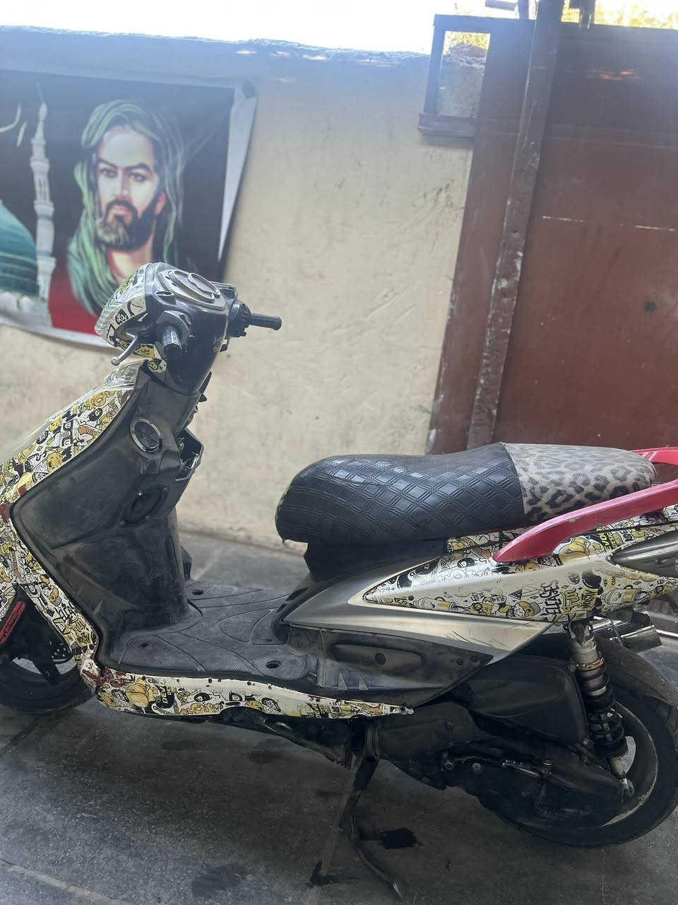 دراجه سكنس رياضي لبيع مكان شارع حيفا السعر 700الف ***********
