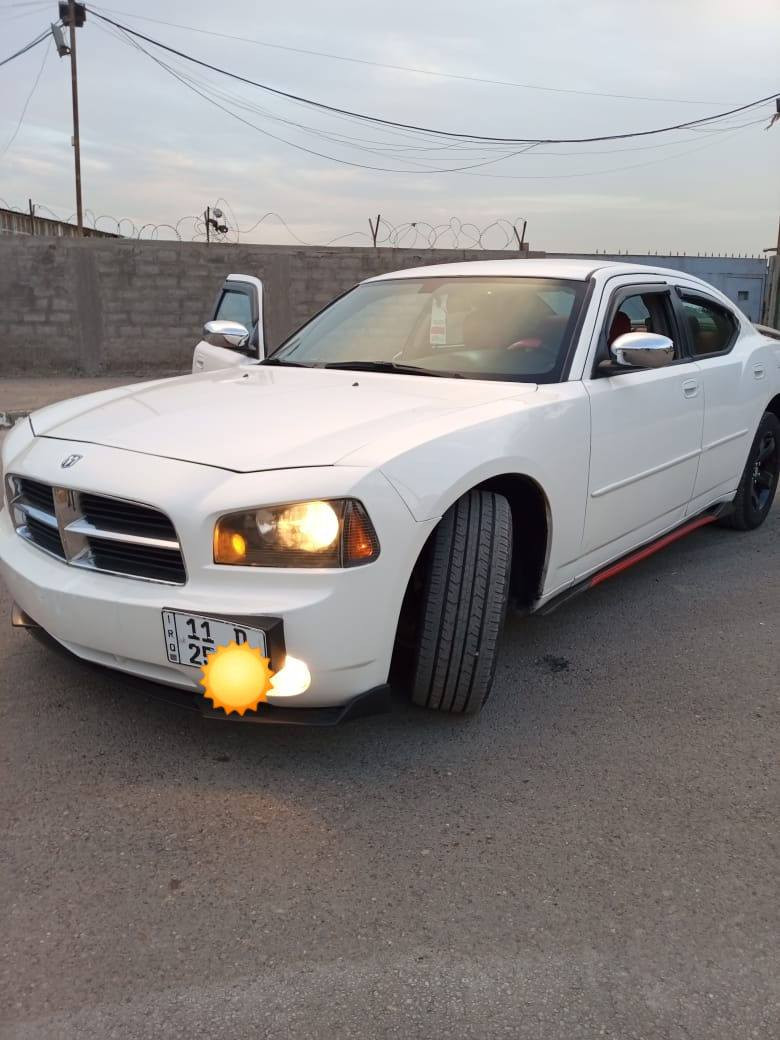 سلام عليكم للبيع جارجر 7
سيارة جديده مكفوله من ضربه ولتبديل
بيها صبغ جوه تريشه مال باب سائق فقط
مكينه 3500 مكينه كير كله جديد 
ما بيها اي نقص السعر 103وبيها مجال بسيط
مكاني شهداء البياع *********** سيارة رقم بغداد 
جديد بسمي تحويل مباشر
