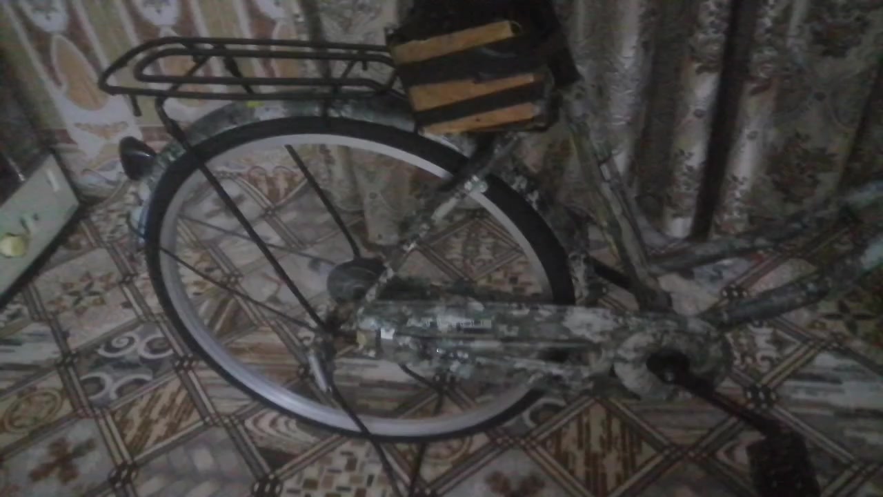 اسلام عليكم باسكل للبيع والباسكل نضيف كلش المكان الديوانيه حي العسكري السعر ٧٥ وبيه مجال *********** ولتساب
