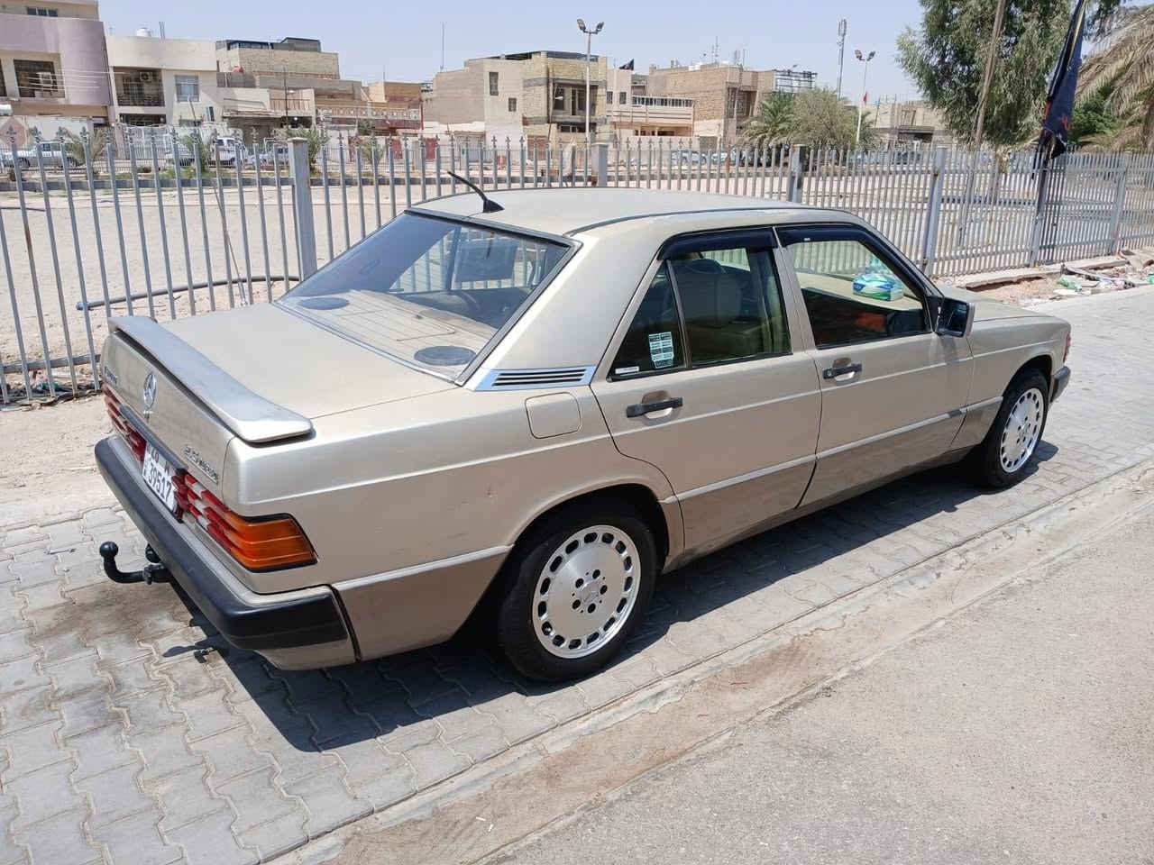 السلام عليكم اخوان رمضان كريم 
مارسدس 190 طيارين موديل 1985 رقم نجف دولي بأسمي مشروع وطني وين ماكان أداور  قواعد الدبلات سليمات على البلاد  لامصلحات ولابيهن شي
سنويه لغاية 29 محرك ونجي تبريد شغال حداديه جديد قبل ثلاثة أشهر سوت خلفي وامامي منظومة بانزين ادامه كامله مع تبديل فيت بم قبل7 أيام الله شاهد. أخذته من شيخ عمر سعره 105 مع الفلتر علما الفيت بم بلادي مامحور جعمقه ايظا اخذته من شيخ عمر قبل 7 أيام فلنجات أفلنجات اربعه معه دساكت معه فج الابريك  كله جديد قبل شهر من شديتهن  ماطور ماسحات جديد مال تفصيخخ كوبلن للكاردن زائد تصفير الكاردن بالتورنه زوج تايرات امامي توني شاده طوبات قبل شهر من شديتهن 
اخوان ثقو بالله العلي العظيم وهذا شهر رمضان انه على الأساس جناي كلت بعد ماابيع بس شسوي الي اتصير عنده حاله وين يروح يروح على حلاله  مامخلي شي مامبدله بيه  وأكو أشياء اهواي ناسيه السياره احله من الصوره تجي وتشوف السياره حلوه دواخله نظيفه انه جاي اداوم بيه من الناصريه إلى بغداد السياره صارله عندي تقريبن 5 اشهر العنوان ذي قار قضاء سوق الشيوخ الحي العسكري رقم الهاتف بيه واتساب السعر المطلوب 55 وبيه مجال حك الجيه


**إذا كنت صاحب هذا الإعلان وتريد حذفه لأي سبب، رجاءا أرسل رسالة إلى الدعم الفني**