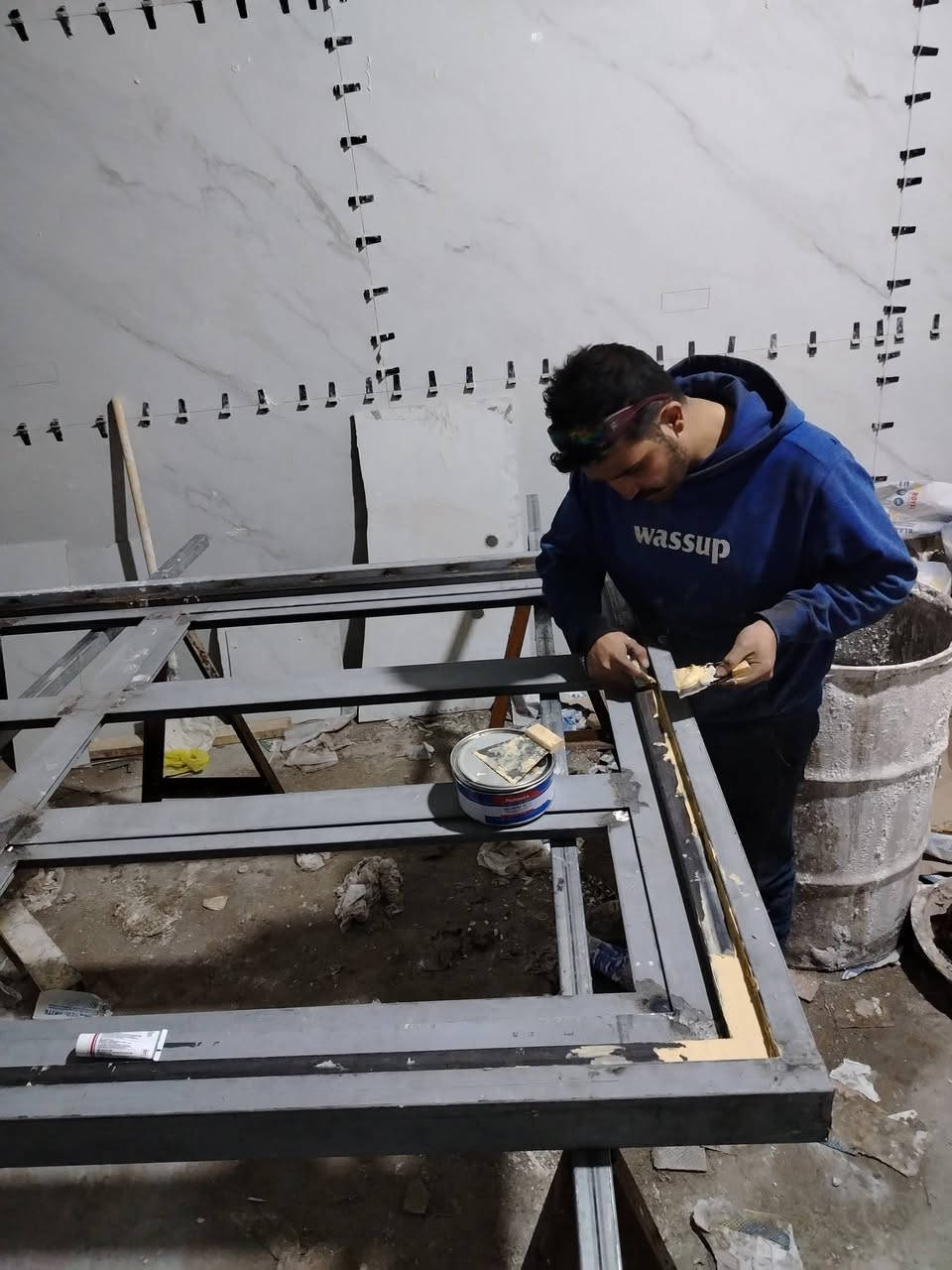 سلام عليكم حداد متجول في بغداد ابو قمر ***********
