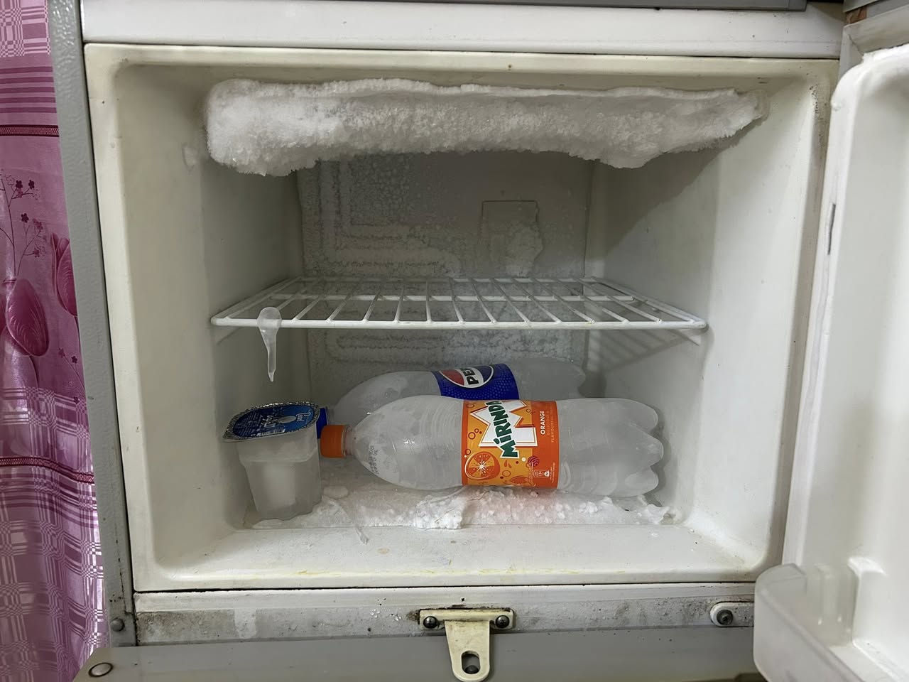 للبيع ثلاجه دنكه ماطور جديد واكبر من البلادي الجان بي 
السعر 100 بي مجال بسيط


**إذا كنت صاحب هذا الإعلان وتريد حذفه لأي سبب، رجاءا أرسل رسالة إلى الدعم الفني**