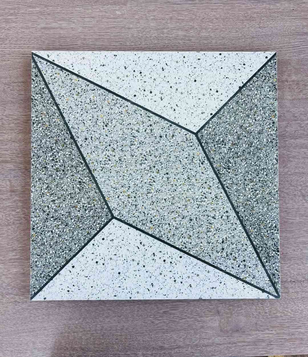 🥀اليقين للسيراميك 🥀
بورسلين سيراميك 40/40حامظي 
10/60 لاسق سيراميك 30/60 بايات درج 
كلشي متوفر 🌺 اسعار جمله 🌺
***********

🥀حي البتول قرب الجسر الفرنسي 🥀
______________________________________
