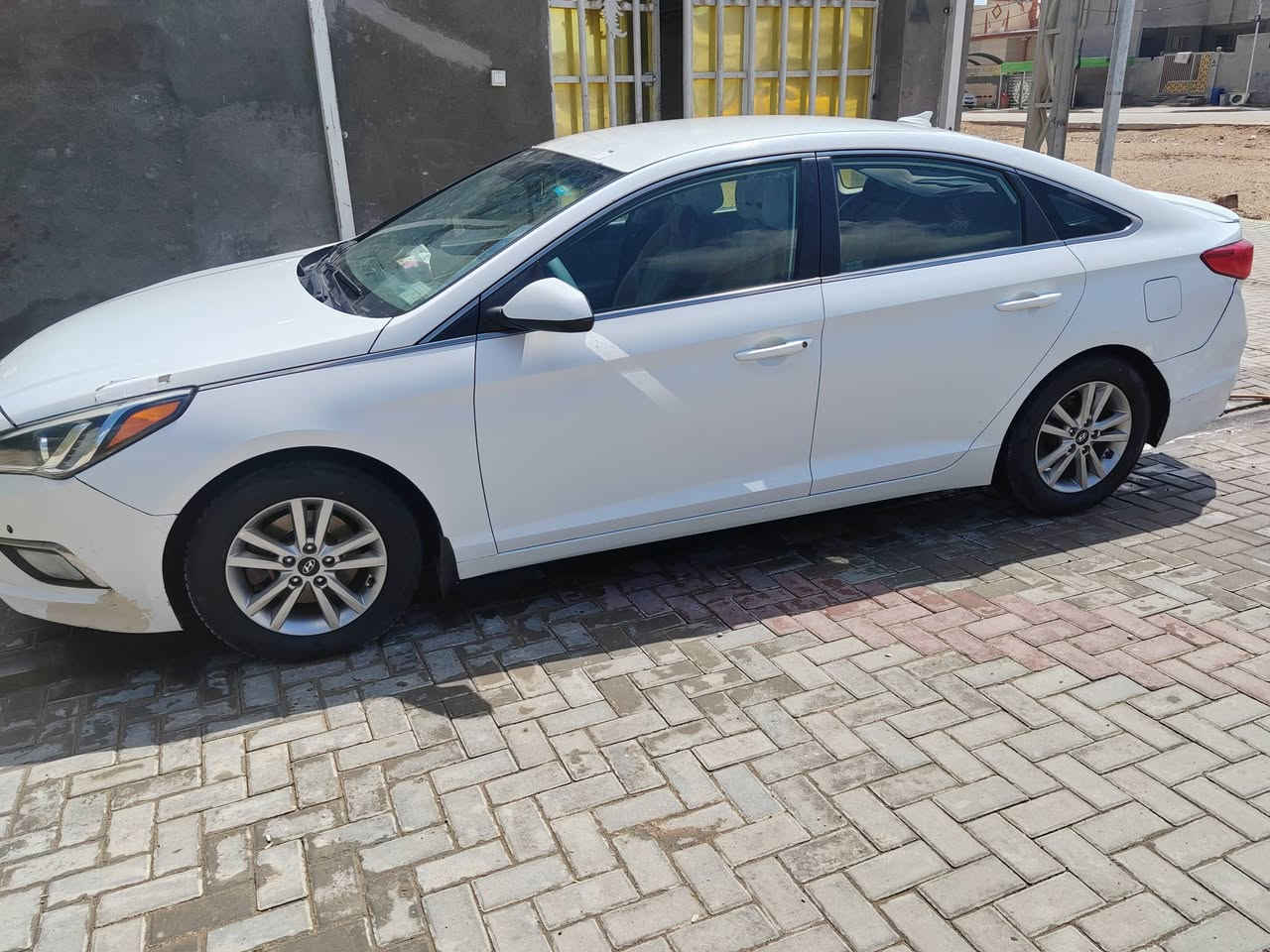 سوناتا موديل 2017 وارد امريكي ضربتها موضحه بسيطه وبيها حافه الباب صفحه السدر شخط ومصلح نفسه وصبغ مكشر بالقماره والجاملغ الخلفي جهازه السياره بسمي تحويل ثاني يوم مكاني ديوانيه السعر 135 وبيها مجال بسيط كل التفاصيل مذكوره اقره المنشور واتصل ***********
