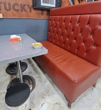 كشنات مطعم للبيع بسعر مناسب العدد ٨ مع ٦ ميز للأستفسار الاتصال 0772227...