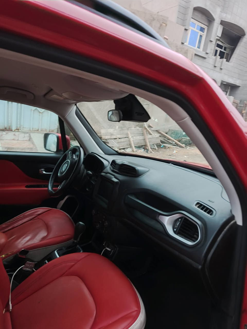 سلام عليكم
السيارة : جيب رينيجيد
السيارة نظيفة وعلى ايدي وماشيه بس 37 

 الموديل : 2018

اللون : احمر

اللوحة : بغداد

السعر 138 $ورقةوبيهه مجال 

حادث السيارة : چاملغ خلفي

_____________________

الــمــواصــفـــات  فول عدا الفتحة:-

{1} بصمة تشغيل + ابواب

{2} شاشة كبيرة  

{4} انضمة قيادة : اوتو

{6} كامرة خلفية دوارة مع الستيرن 

{7} لد نهاري  

{9} سايد بريك بصمة 

{10} مانع انزلاق 

{11} فول تحكم ستيرن 

{12} جام اوتو يصعد دكمة وحدة وينزل كذلك

{13} منافذ USB

كشنات جلد 

كشنات تدفئة

ستيرين تدفئة
للتواصل على الواتس اب
‏‪0783 867 8677‬‏
