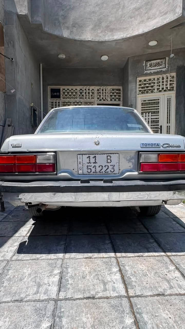 كراون 1981
للبيع السياره جاهزه كير ومحرك كفاله عامه 
تبريد شغال رقم بغداد وبأسمنه ومشروع وطني وين ميعجبك تحول السياره مال جني وبس الرغابه يعرفون قيمتها 
السعر 44 ورقه وبيها مجال للتفاوض 
للاستفسار اتصل ع هذا الرقم 
***********
