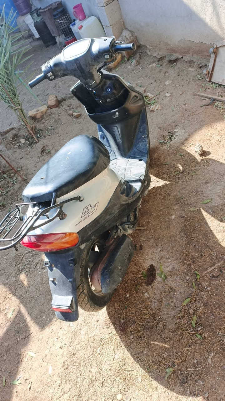 السلام عليكم دراجه للبيع دراجه مقفوله كفاله عامه مكان بغداد ***********
