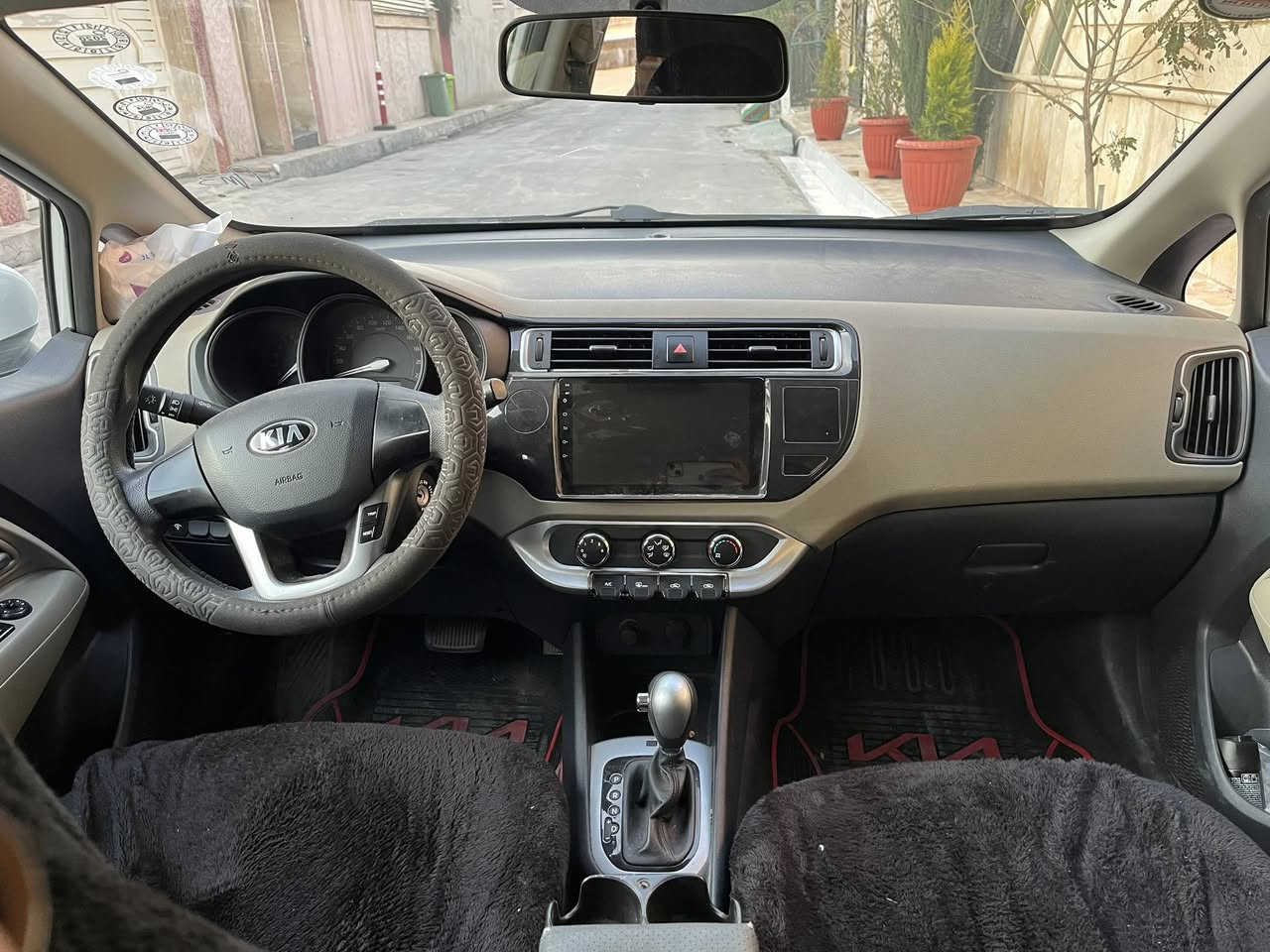 محرك ١٦٠٠ هاتش باك مكفولة من البارد والحار والضربة ماشية ٨٣ الف بأسمي تحويل ثاني يوم مكاني الموصل الايسر/المجموعة الثقافية
للتواصل: *********** 
السعر 105$
