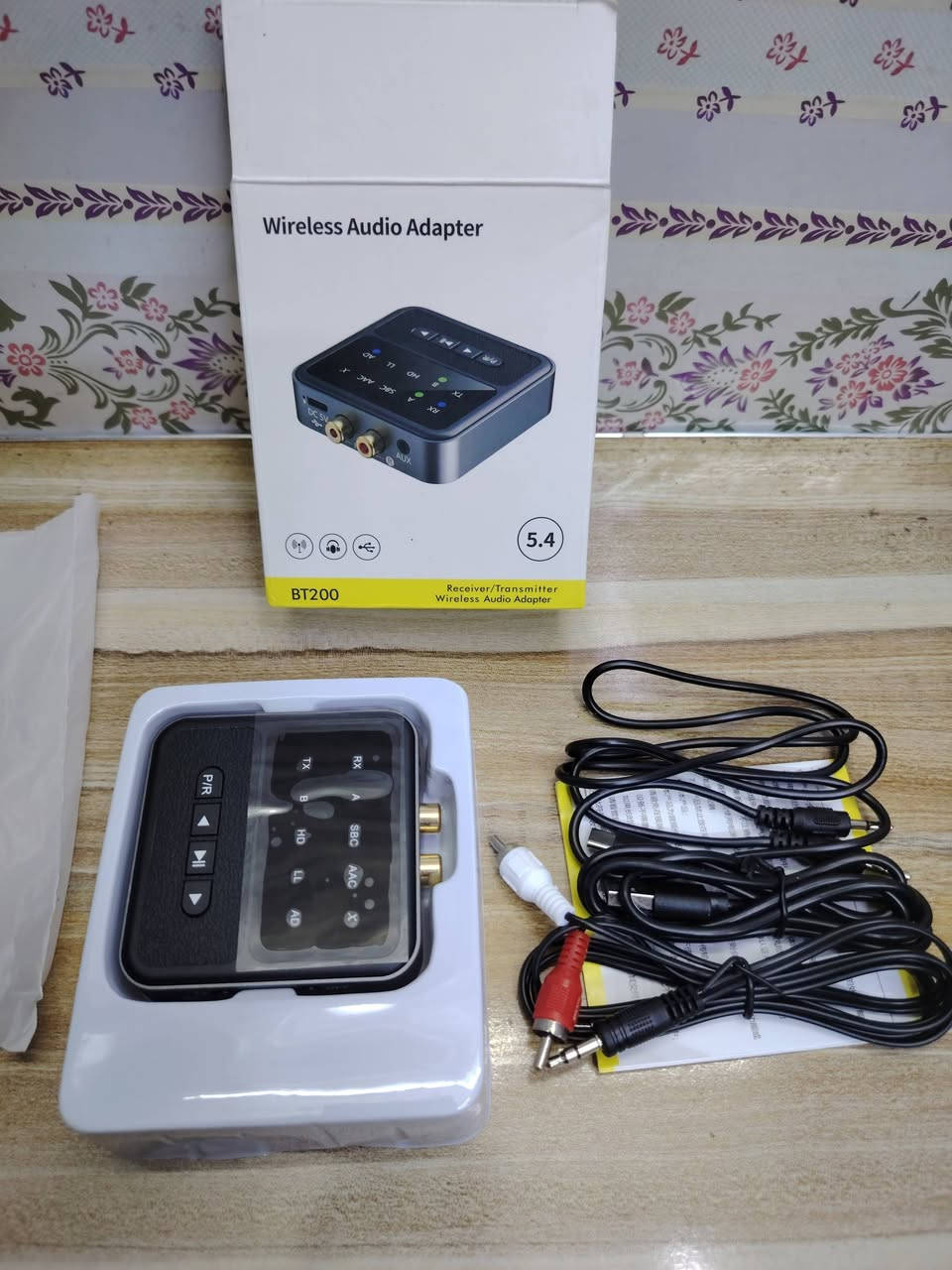 جهاز إرسال واستقبال صوتي بتقنية بلوتوث aptX 5.4 مع مدخل AUX RCA مقاس 3.5 ملم، محول ميكروفون لاسلكي متعدد النقاط عالي الدقة بتقنية aptX-Adaptive AD/HD/LL AAC متوافق مع سماعتي بلوتوث للتلفزيون والصوت موضح بالصور السعر 12 الف للطلب او الاستفسار التواصل عبر رسائل الصفحة متوفر توصيل بغداد ومحافظات 👍 #تابع_الصفحة_يوصلك_كلشي_جديد


**إذا كنت صاحب هذا الإعلان وتريد حذفه لأي سبب، رجاءا أرسل رسالة إلى الدعم الفني**