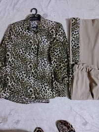 ملابس • ١٠ قطع • جديدات