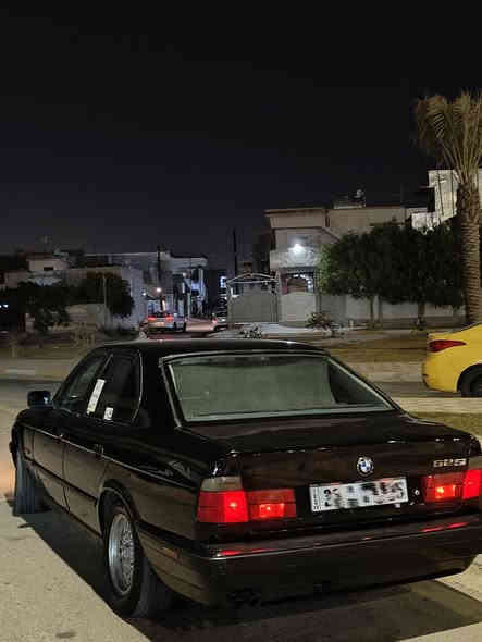 السلام عليكم
بي ام موديل 1991 525i اوتو محرك كبس لا صرف ولا بخار ما بيه ضرر قوي ولا دواخل بس معجون تصفيات 
سنويه لل29 رقم اربيل هزه فحص جديد قبل كم شهر سويتهن كامله بدون نقص داخله نظيف
السعر 65
رقم تلفون : ***********
