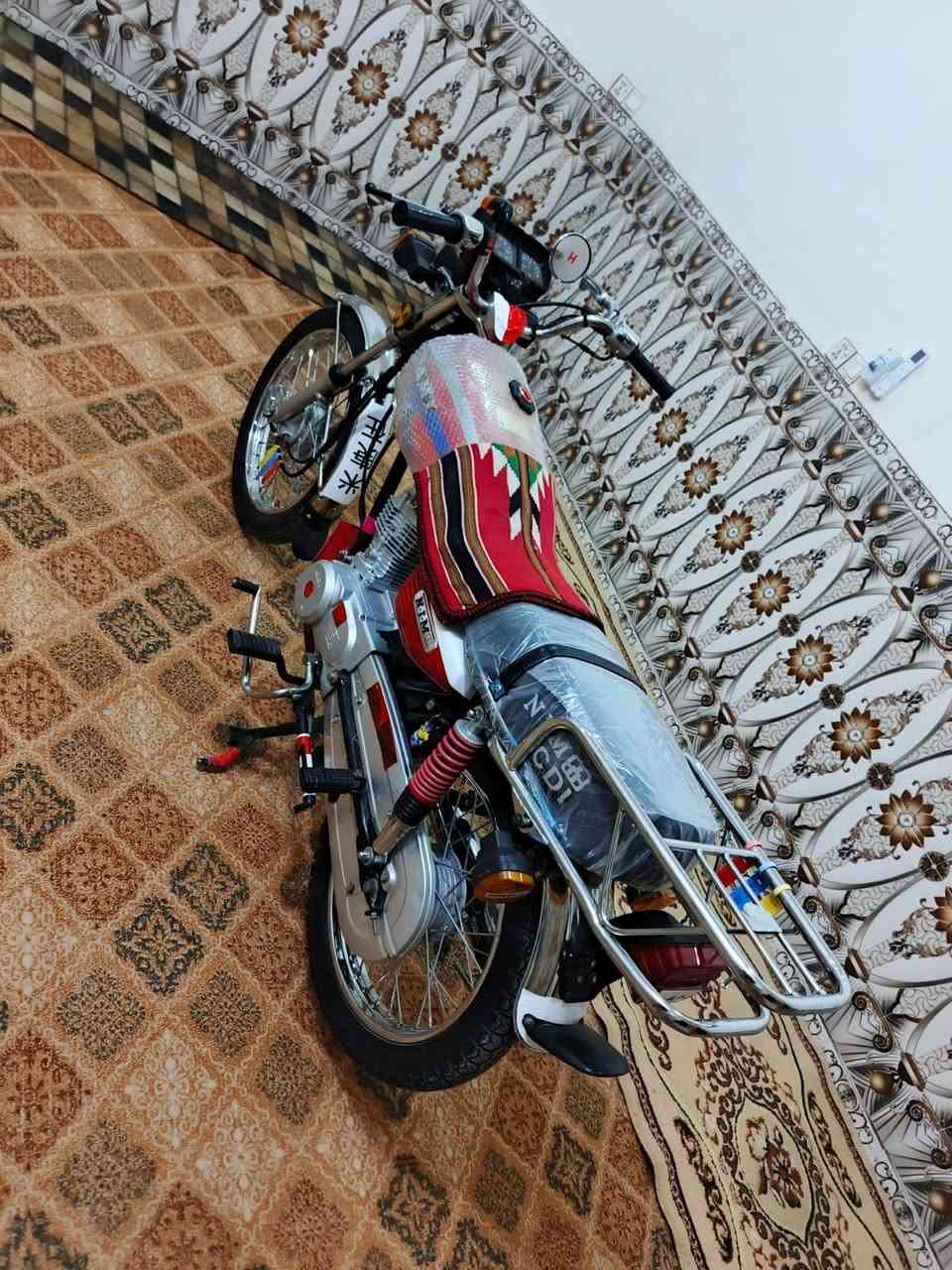 للبيع امتياز 2023 الدراجه صارلهة شهرين من طالعه مكفوله من التفيلس السعر1200


**إذا كنت صاحب هذا الإعلان وتريد حذفه لأي سبب، رجاءا أرسل رسالة إلى الدعم الفني**