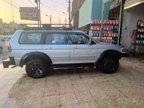 مسيوبيشي ناتيفا 2007 للبيع السيارة غاز وبانزين بيها بارد بالبنيد وطعجة باب السايق جافي عليها تكتك ... مشدود عليها درع ناتيفا امامي وخلفي وسيابية تفصال ومشدودلها مروحتين كهرباء...المحرك وتفرعاتة كلها جديدة شادها قبل شهري تبريد شغال وكومبريسر جديد. مكان بغداد 
السعر 67
***********
