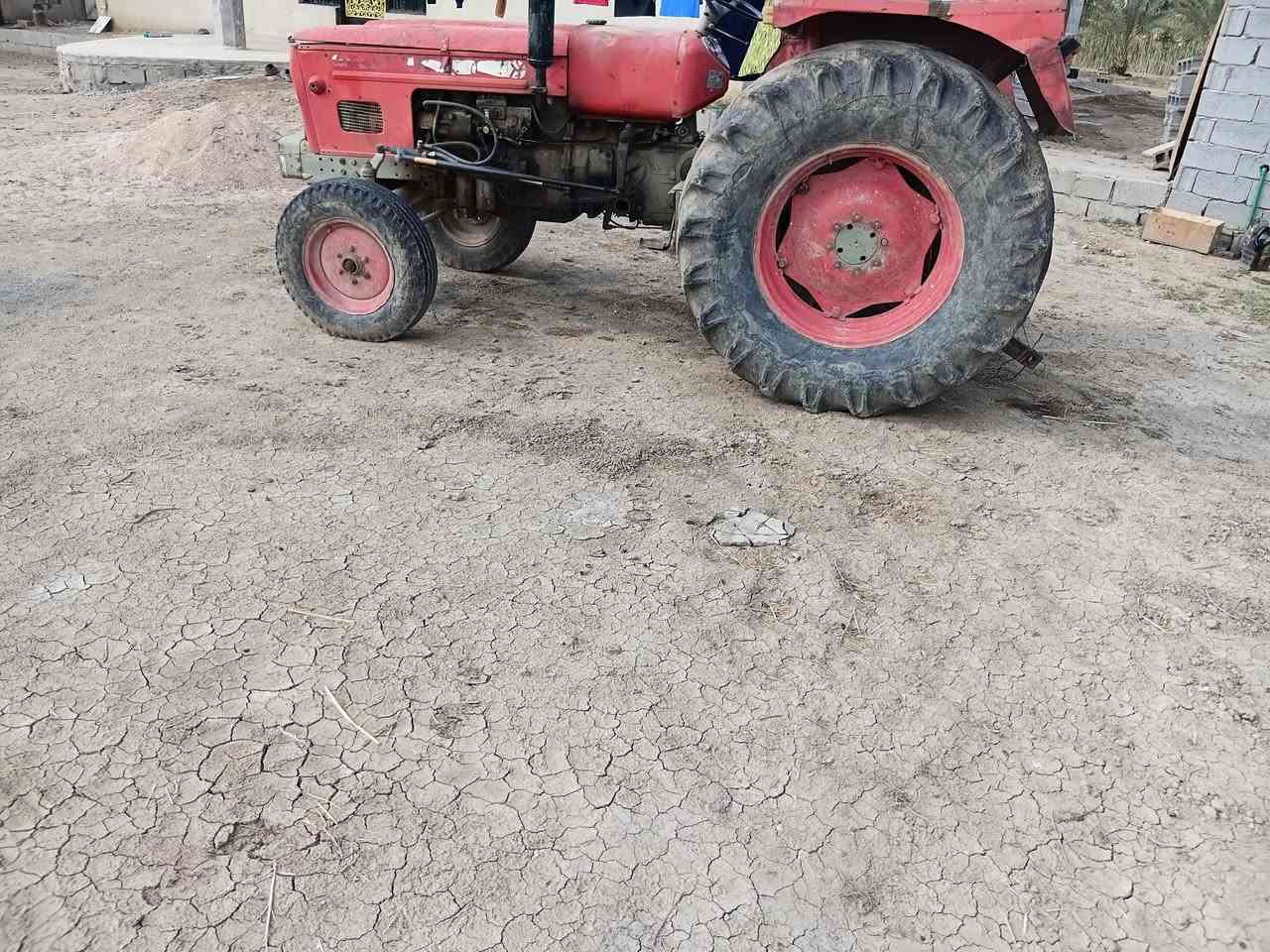 للبيع عنتر 70موديل 75 مكينه لا صرف ولا تبخير باور ستيرن ثكال امامي ارقام وسنويه مكينه شوفه عينك 
المكان بابل قرب الخط السريع للاستفسار اكثر الاتصال على الرقم 
***********
