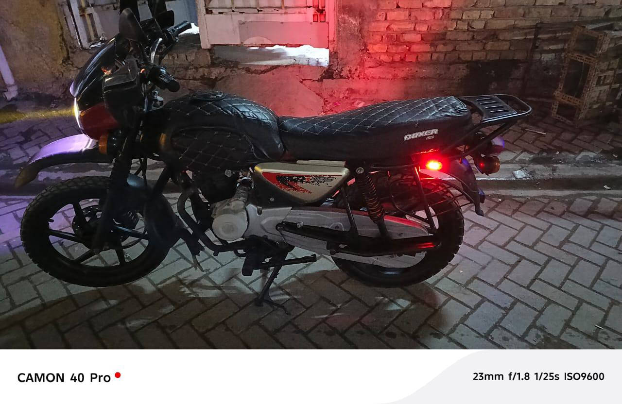 السلام عليكم شباب دراجه بوكسر 2022 شهر العاشر يعني على 23 مقفوله كفاله عامه واي نقص ما بيها مكان بغداد السعر 1,300 الدراجه حلوه ***********ال*********** كلاسيا واتساب الاثير على السيم كارد
