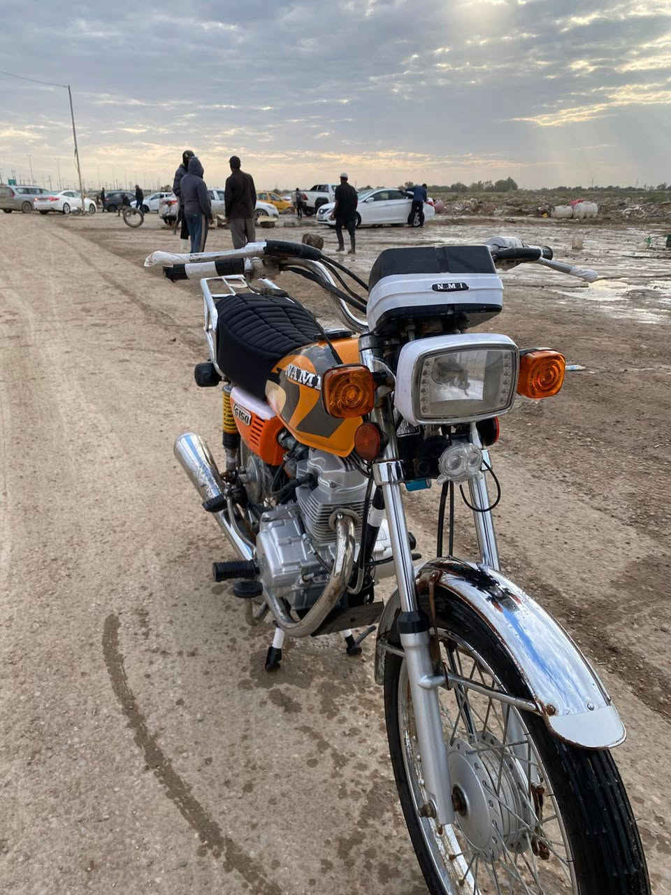 سلام عليكم للبيع دراجه نامه اصلي شلامجه موديل 2022اوراق اصولي وكيلهه نوار  دراجه مكفوله كفاله عامه  جيب مصلح وياك وافحص شوفت عينك واحله من الصور هم مانقصهه برغي كامله مكمله ب 900وبيهه مجال  رقم: ***********
مكاني ديوانيه مركز
