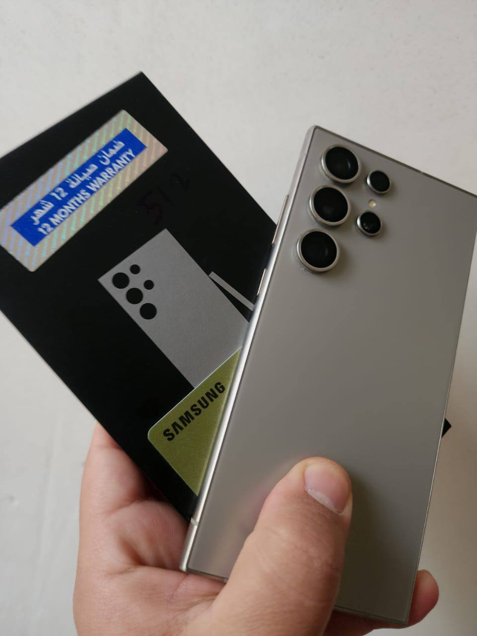 سامسونج اس 24 الترا ذاكره 512
ضمان الوطني مع كارت ضمان الشاشة 
استخدام قليل نظافه 100%
سعره مليون و 50 
مكاني بابل توصيل ماكو 
اتصال فقط ما موجود على نت 
***********
