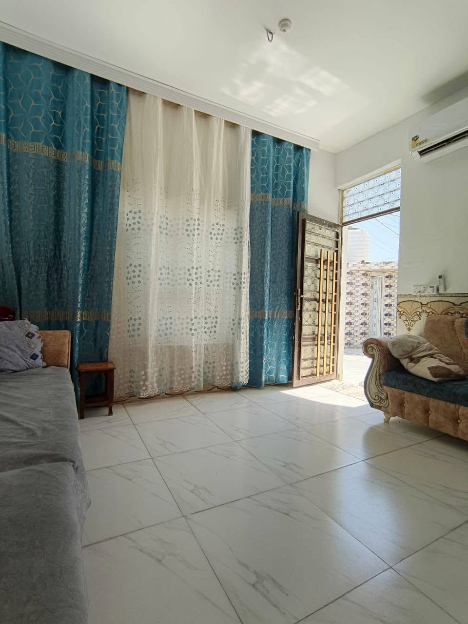 دار زراعي للبيع . حي خضير  مساحه 240 بناء بلوك 
السعر 60 وبي مجال للشراي 

***********

***********
