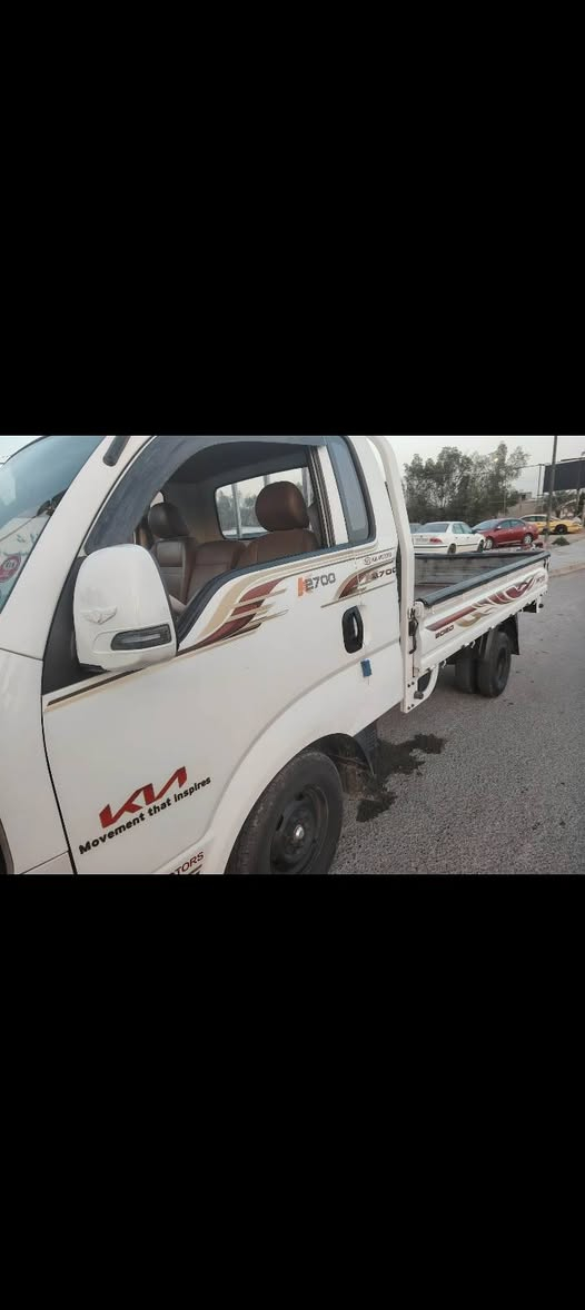 سلام عليكم للبيع موديل 2020 مكفول عام سعر 135وره بيه مجال ***********
