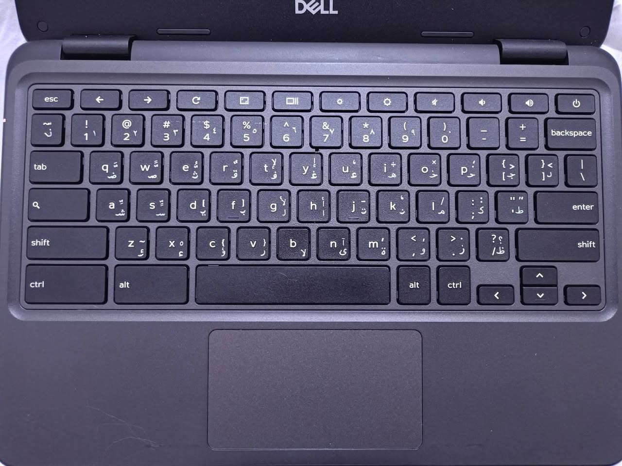 لابتوب Dell حجم 12 نظام اندرويد السعر 60 الف وبي مجال اسخدام قليل 
بنسبة نظافه عاليه جداً
المواصفات
معالج انتل سيليرون
شاحن سريع
هارد 16 SSD
الرام 4 كيكا
شاشة بدون لمس حجم 12 بدقة فول HD
البطارية تدوم لوقت 3 ساعة
الجهاز يحتوي على منفذ 3 usb سريع جداً ومنفذ aux
السعر 60 الف وبي مجال مع
شاحن اصلي 🌌
اللشراء 
حساب الواتساب *********** 🌷
