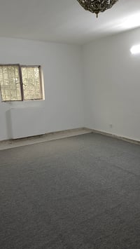 للايجار في اليرموك مشتمل طابق اول يحتوي على 3غرف نوم ومطبخ وصحيات  الم...