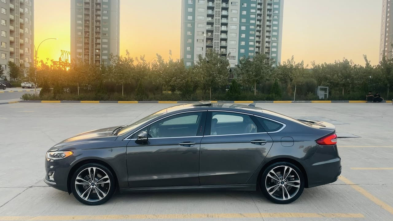 فورد فیوجن تیتانیوم  ٢٠١٩
اعلي مواصفات  بلفیوجن یعني فول فول

ماشییە ٤٩ الف میل زیرو ماشااللە

محرک ٢٠ تیربو 🚀

فول فول مواصفات 

کشنات جلد و تدفئة و تبرید و خزن و مساج

مسجل شرکة Sony ١٢ سماعات

تشغل عن بعد، سلاید

یدات بصمة

تبرید قطعتین

رادار امامی و خلفي و جانبي و کلة شغال

کیر و محرک و کهرباییات کفالة،

ارباک بس بردة جهة سائق طاک و مرجع بلادي مو سستم

حادثها باب سائق و راجع بلادي نفس لون بدون صبغ

بنید ثرقة بدون دواخل بدون حادث

حتي لایتات امامي بلادي

دعامیة لدعامیة مکفول

سیارة باسمي شرط تحویل ثاني یوم.

سنویة و فحص و کل ها خدیدة

سعرها

١٥٦ ورقة مجال

لتفاصیل 

***********

مکانها بسلیمانیة، سیارة تسجیل اول مرة و باسمي و صار یمي من ٢٠٢٢ لحد الان یعني سیارة مال بیت و مو مال سوک او معارض.

تحیاتي
