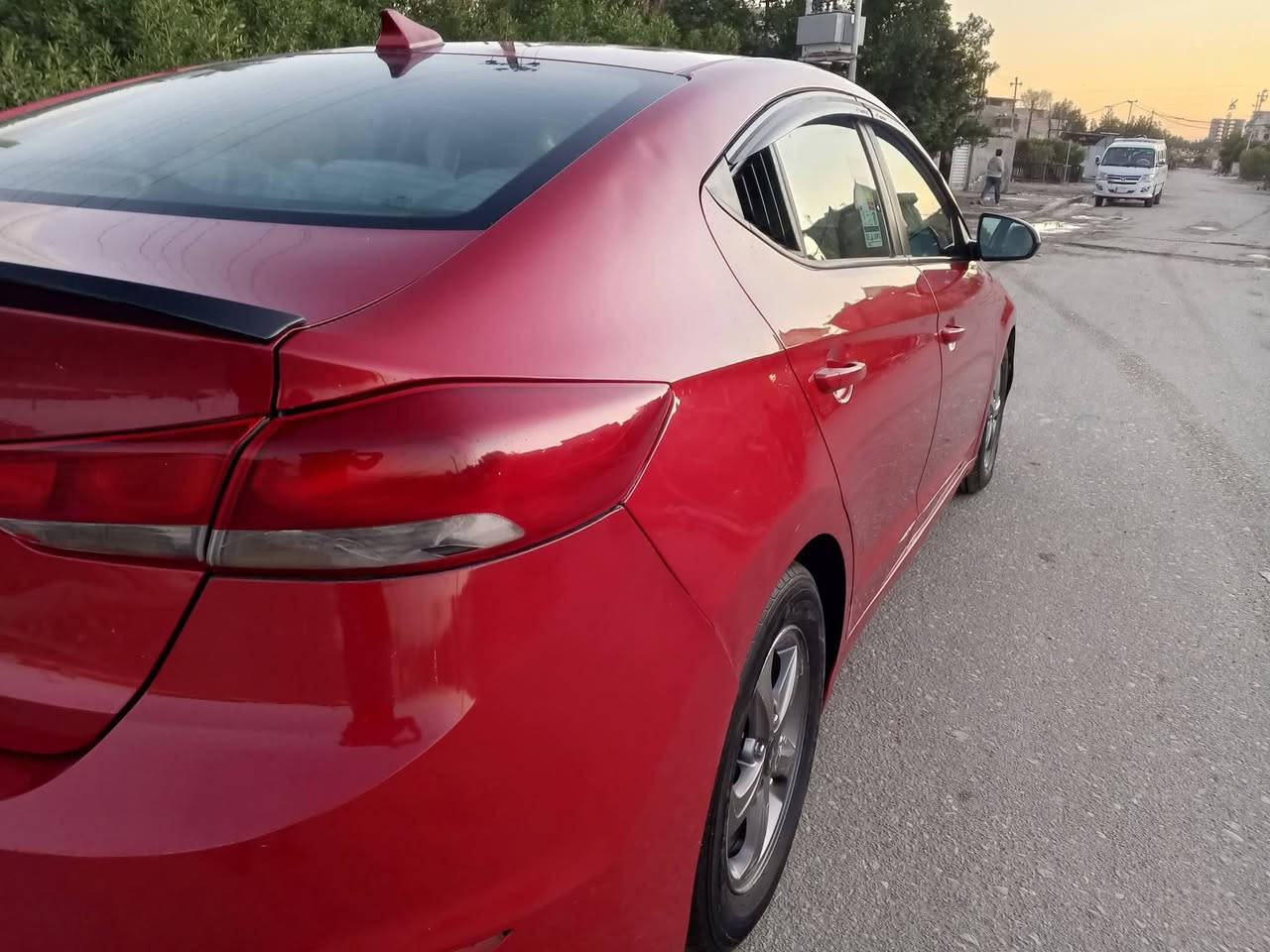 سلام عليكم الانترا 20017 رقم انكليزي هزه جديده باسمي حادثها أمريكا بنيد وجاملق صفحة السايق الباقي ليبل واحد مكينه 2000 دوش الرواجز امبدله صدر امامي وخلفي جديد تخم تاير جديد شاشه السياره وتبريد وتدفئه  *********** ،العنوان بغداد  شهداء البياع السعر 1019 وبيهه مجال
