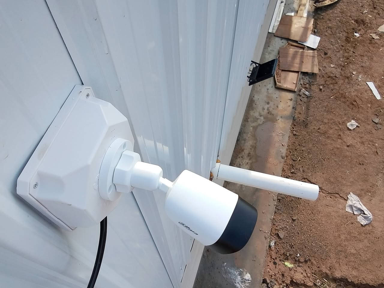 تم بحمد الله تنصيب كاميرات مراقبة من شركة دهوة العالمية بعدد 8كامرات قرب مطعم عبدالله السياحي 
موقع المكتب مقابيل إطفاء العزيزية 
يوجد تجهيز وتنصيب وصيانة جميع أجهزة الكاميرات 
***********
***********
