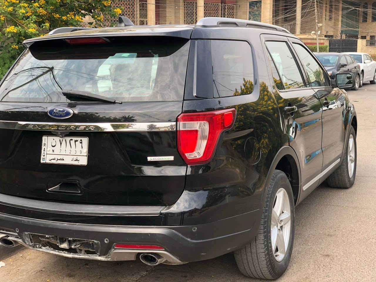 فورد اكسبلور xlt 2018 محرك ٢٣٠٠ تيربو رقم بغداد وارد امريكي حادث بسيط بلجنطه بدون دواخل بدون ايرباك وصور الحادث بلمنشور وبيها بارد بسيط باب السايق السيارة ماشيه ٦٥ الف ميل السعر 160 وبيها مجال مكانها المنصور للاستفسار الاتصال على *********** بغداد, العراق
