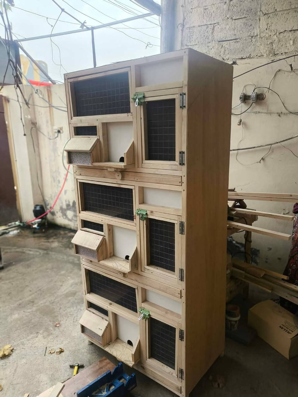 عمل جميع الأقفاص وخانات الطيور و البلبل والدجاج كافة النوع القياسات 
العنوان موصل تلكيف
 الرقم وتساب ***********
