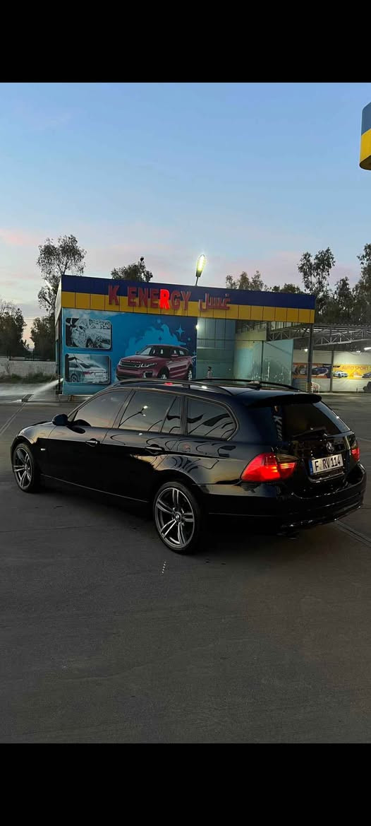 السلام عليكم سياره BMW E91 320d موديل 2010 منافيست أصلي شه رتي غرامه 2 قطعه صبخ  چه ملاغ بوند كلير 4 سلندر توربو ديزل گير عادي نمره 6 سياره بصمه سعر 65 مجال بصيد سياره ته بديل ژي هه يه زاخو, دهوك


**إذا كنت صاحب هذا الإعلان وتريد حذفه لأي سبب، رجاءا أرسل رسالة إلى الدعم الفني**
