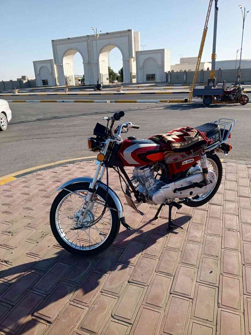 للبيع 4كير سكنر 
سلام عليكم للبيع 4كير اوراق سكنر مديل 25 بشهر 11  دراجه نضيفه مناقصها شي تنكر هندر وتطلع ترايك وين متريد وفحص وكلبها براحتك دراجه ما متعوبه بعدهي جديده دهن كله الاصلي اديرلها مدراريها  مناقصها اي شي وسبانه ممدوده عليها حته تفيلس ممفيلسه ودراجه مكفوله من كلشي لونها بلادي ابيض ومبدل تانكي بسبب طكع البانزين ول جنايه يعرفون متواجد عل فيس مكاني كربلاء  حي القدس وهاذ رقمي وتصل وبيك خير ودلل ***********

سعر 700 وبيها مجال للشراي
