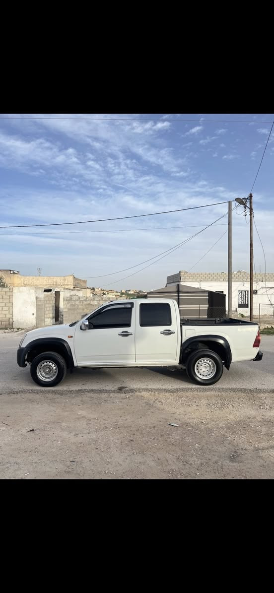 بكم ديماكس موديل 2009 بحالة الشركة 4\4
مالك واحد من الشركة 
فحص كامل 7 جيددددد
دهان الشركة 
ماتور 2500 تيربو فحص كامل 
قير بككس وكاااااااااااااااالة 
غرفة الشركة وكااااااااااالة 
مشيه الشركة نخب ول ولا طقه ✈️✈️✈️✈️✈️
السيارة كل شيء فيه على وضع الشركة 
مكنيك وكااااااااااااااااااالة مش بحاجة إلى اي صيانة 
مكيف حامي بارد 100/100 🔥🔥❄️❄️❄️
سنتر لوك شغال
البيكم من حض القناااا الله يبارك الصاحب النصيب 
السعر مغررررررررررري. 
الموقع المفرق مغير السرحان 
إلاتصال. 0772129772


**إذا كنت صاحب هذا الإعلان وتريد حذفه لأي سبب، رجاءا أرسل رسالة إلى الدعم الفني**