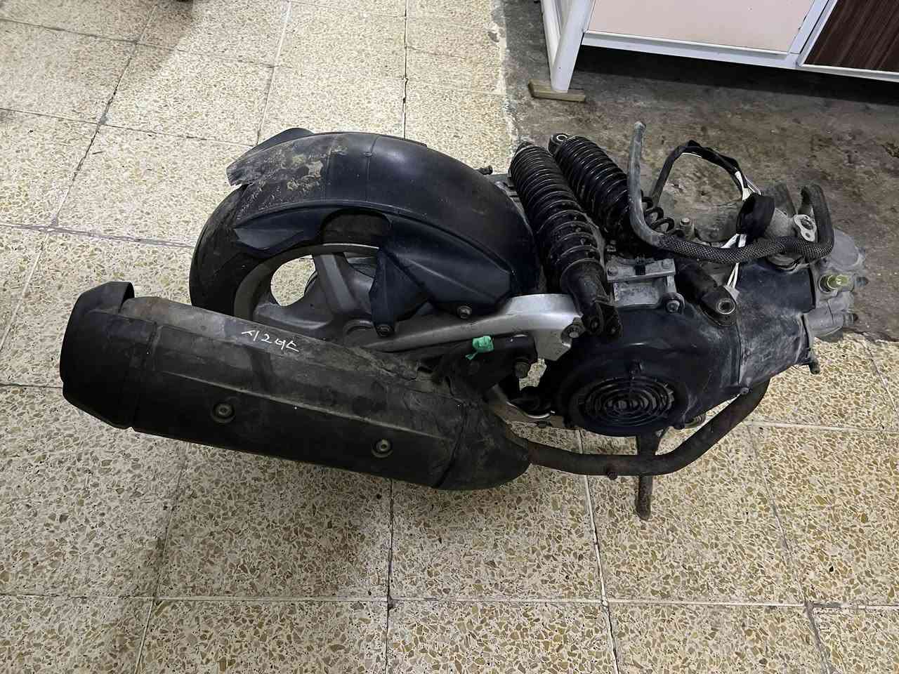 مكينة مال فحل لد ياباني لسعر ٢٥٠الف رقم الهاتف ***********‏
