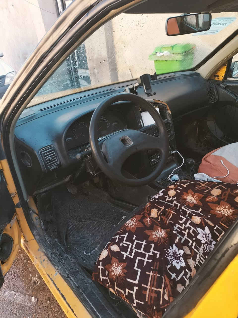 اسلام عليكم بيجو روا 2009بيهه واجهيه من لمرور اصليه طالعه بل2025 السيارة بلاديه كير مكينه  اكسل خير من الله كبل لشارع السعر9ورقات اتكفل سرقه وعشاير فقط راعيهه ماواصله مكاني بغداد مدينة الصدر
‏‪0778 013 9007‬‏
