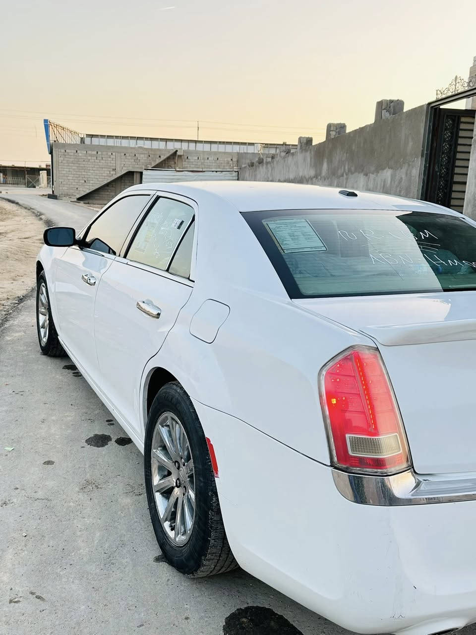 يا الله اوباما موديل 2014 اصل كندي رقم بصره مشروع وطني سنويه جديده لل٢٨  محرك ٣٦٠٠ كير طياره محرك وكير وأكسن كفاله خير من الله تبريد تدفئه كشنات كهربا شاشه جبيره كاميرا خلفيه تخم تاير جديد ماشيه ١٧٠ سياره ما مشتغله خط لايت زنون حداده حلوه 
وارد كندي بالعراق بيها جاملغ وبنيد  وجاملغ ثاني مرشوش شواصي كفاله باقي كفاله من ضربه وصبغ 
مكاني بصره قضا المدينه السعر ١٤٨ وبيها مجال بسيط سعرها مناسب وحلوه سياره 
***********
***********
