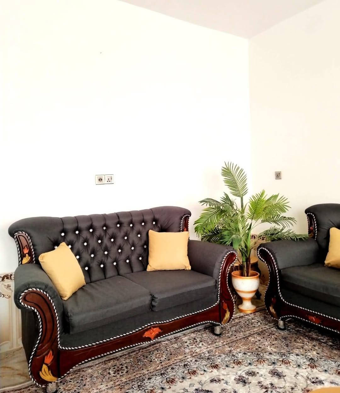 معمل دوشمة ونجارة القمه ⚜️

 عنوان الثقة و صناعة المستقبل

يعني جودة و متانة 

🔴 الأقمشة
1 - قديفة
2 - كتان (لينن)
3 - وتر بروف 

 بكر احمد الحردان 
***********

بروانه قرب معمل الثلج القديم
