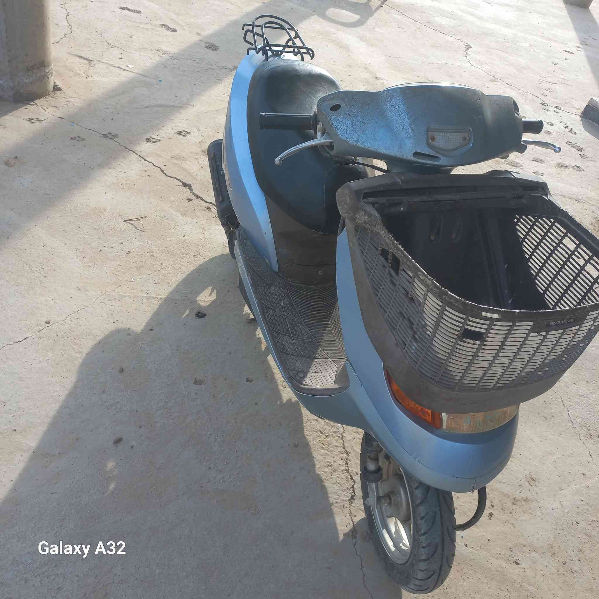 سلام علیکم دراجی ال لبیع مکفولی تشتغل سلف وهندر نضیفه سعر  500 وبیهی مجال السفسار.مگان حله ابو غرق رقمی***********0
