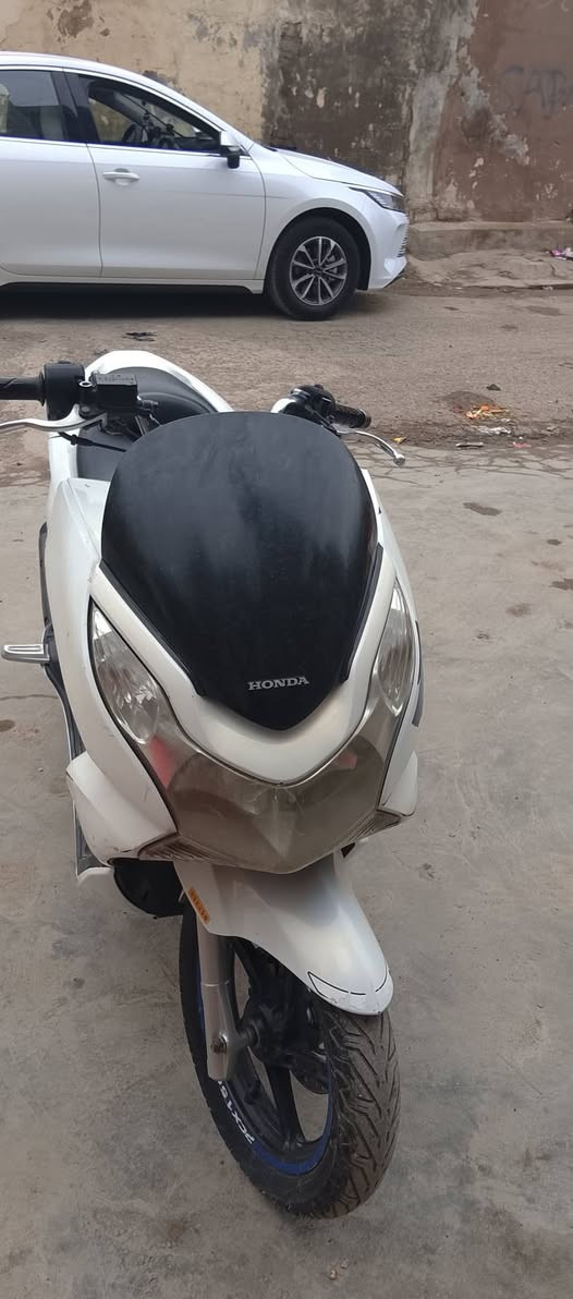 دراجه للبيع او مراوس بوليسي بعقوبة فلكه الامين تفاصيل الاتصال ***********
