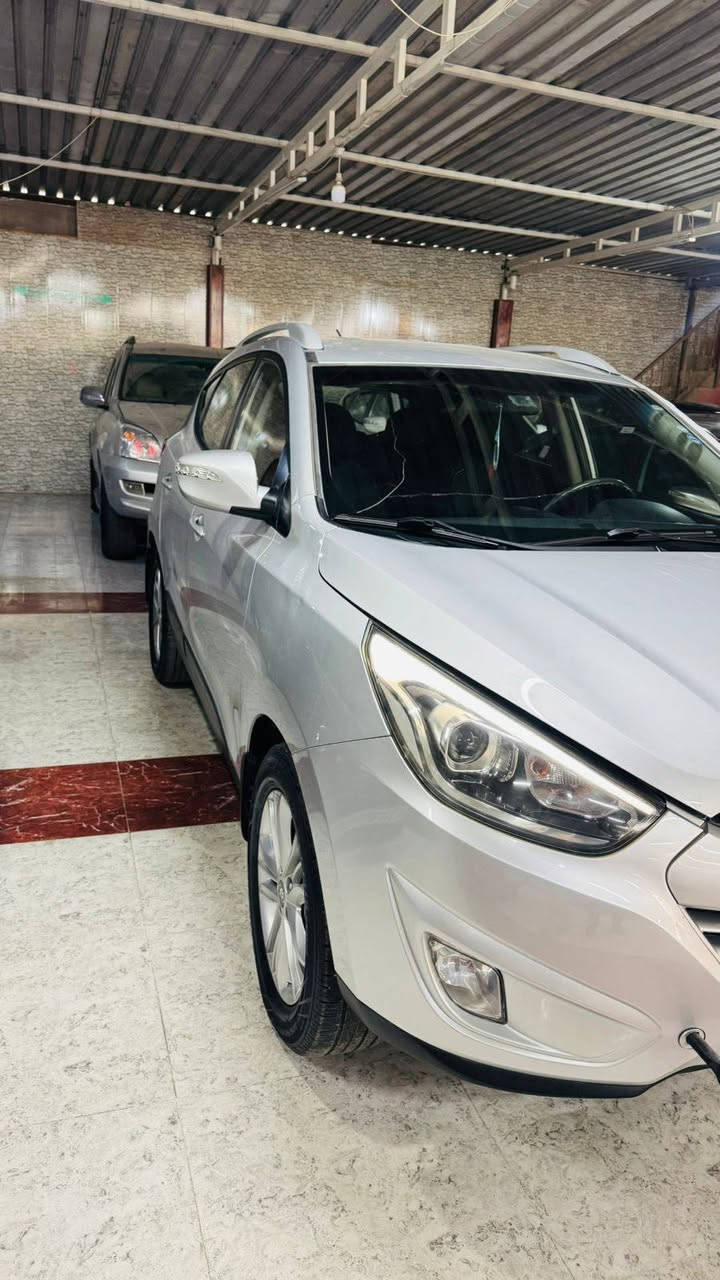 تكسون للبيع موديل 15 خليجي 
بجم سنتافي
 4ويل
 لايت لد بك لايت لد 
تحكمات استيرن
 اشاير مري 
طخم تايرات 
صدر جديد 
كير AT المرغوب
 بيها قطعتين رش بدون دواخل 
رقم اربيل سنويه ورقم جديد
 للاستفسار الاتصال بالرقم ‏‪***********‬‏
‏‪***********‬‏ 
مكلف بالنشر موصل, نينوى
