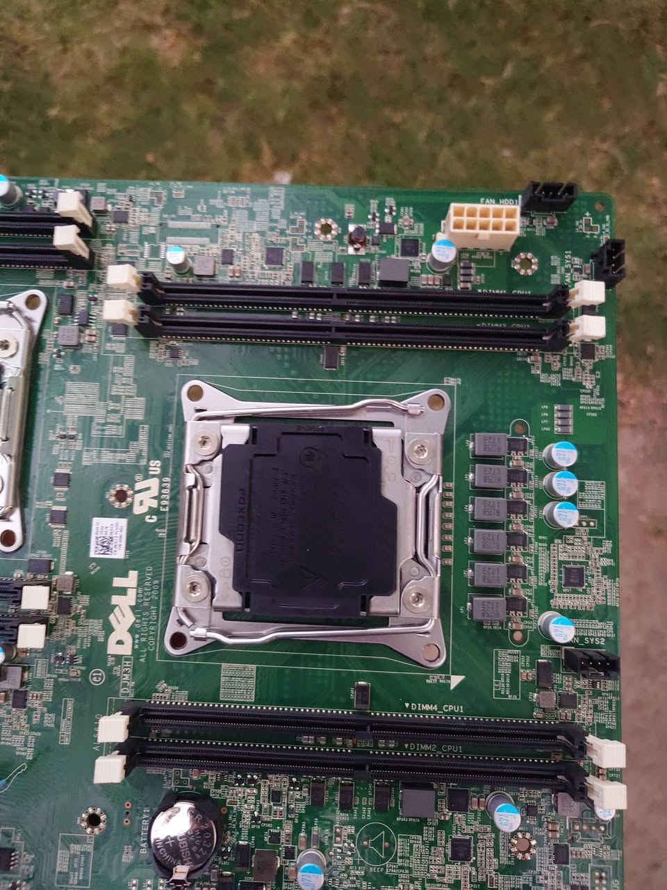 ديل
Socket 2011 
Ddr4 
للي يدور بورد محترم يشغل معالجات الزيون 
يصلح سيرفر او مونتاج 
Dell 7810


**إذا كنت صاحب هذا الإعلان وتريد حذفه لأي سبب، رجاءا أرسل رسالة إلى الدعم الفني**