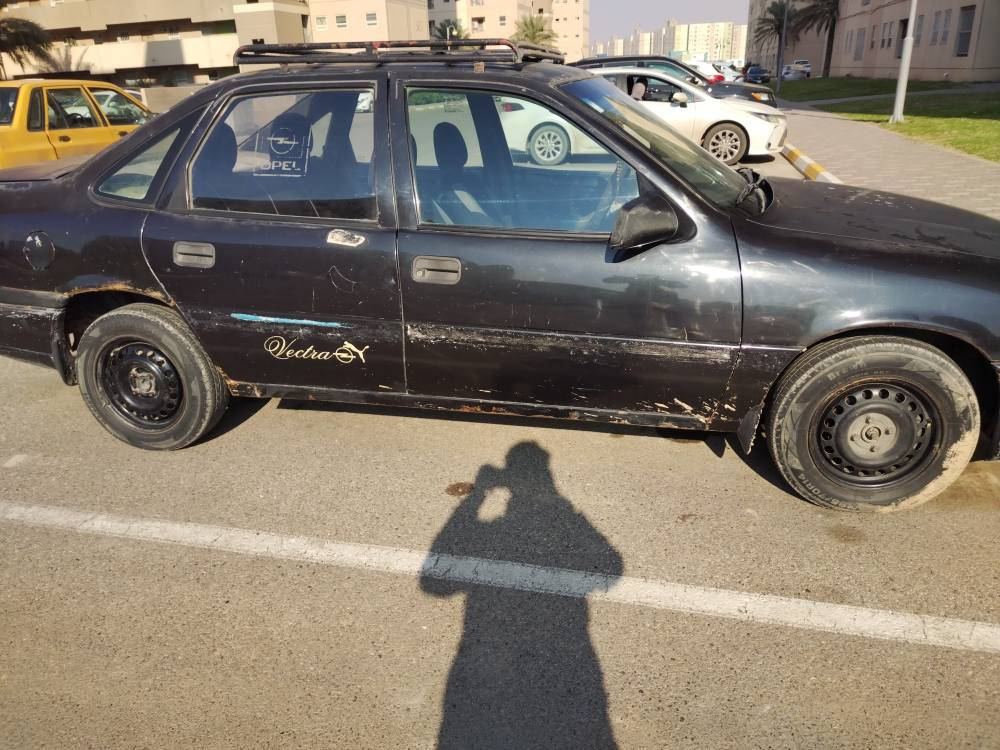 اوبل فكترا 1994 مكينة 2000 مفتوح بدون ايرفلو سعر 30 وبيهة مجال *********** بغداد, العراق
