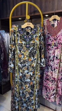 هيت • الانبار • ملابس