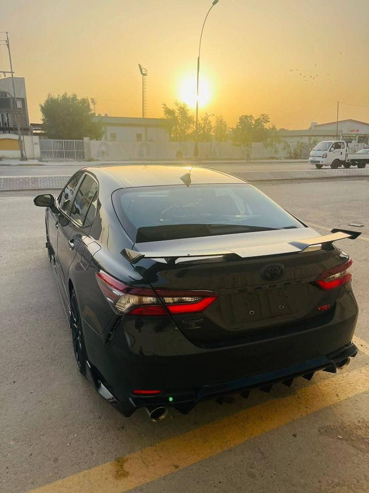 كامري 2022 TRD البيع
مواصفات معروفه لل تي آر دي V6
رقم السيارة بغداد باسمي
مواصفات فول عدا الفتحه

تقرير السونار موجود داخل المنشور 
اي ستفسار ***********او ***********
السع200 قفل قفل ربع ما ينزل منها لان مستعجل على البيع عندي ضرف)
