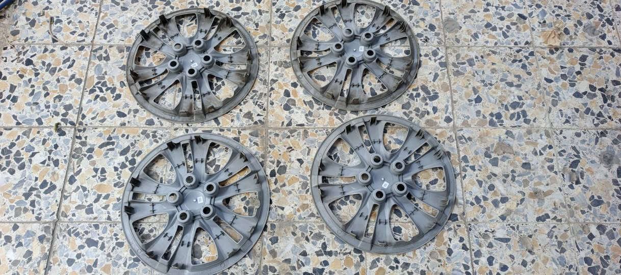 السلام عليكم 
للبيع ارضيات ربل بلادية كيا صول 22,23,24 ب 55 الف 
ارضيات النترا كاربد 22,23,24
ب 40 الف
رف مال صندوق هونداي كونا 24,25 ب 60 الف 
والاسعار بيهم مجال للشراي 
للاستفسار الاتصال على الرقم التالي *********** بي واتساب بغداد, العراق
