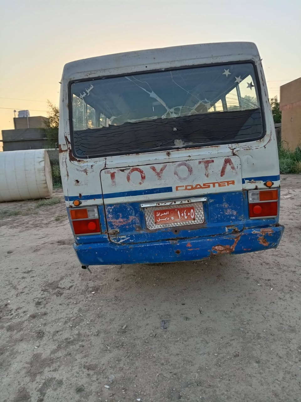 كوستر عريض موديل ١٩٨٣رقم بابل محرك بلادي كاز سعرها ٤٥٠٠ مكاني بغداد جسر ديالى الجديد *********** بي وتساب
