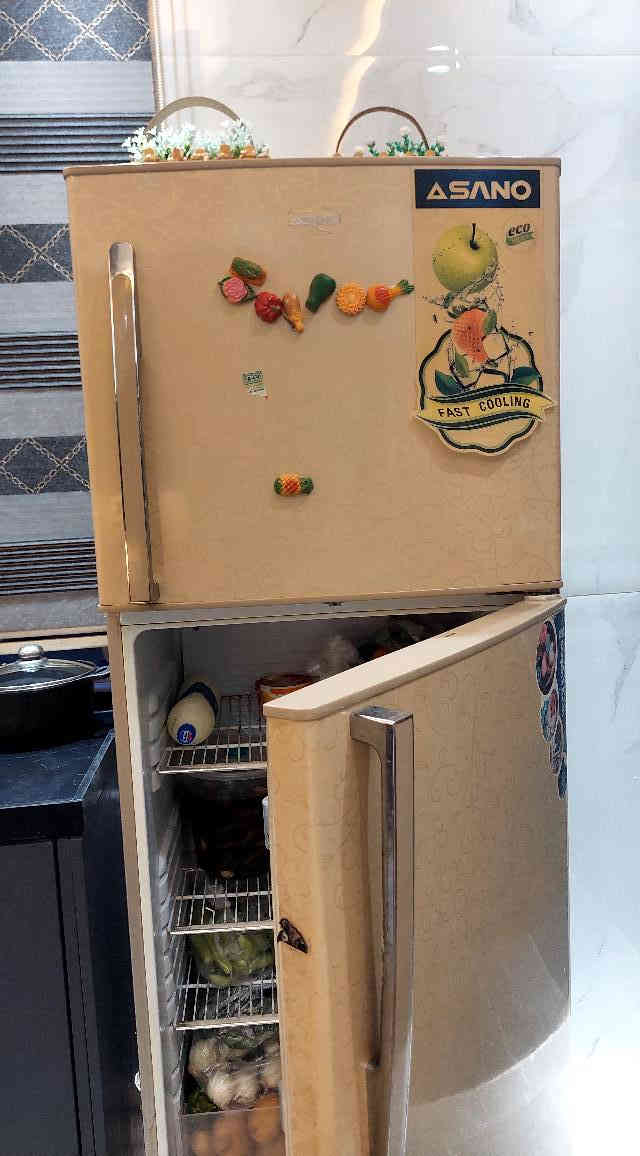 للبيع ثلاجة شغاله نظيفة سعر 350الف  بيه مجال/ عنوان الدجيل قرب البانزيخانه 
 ***********
