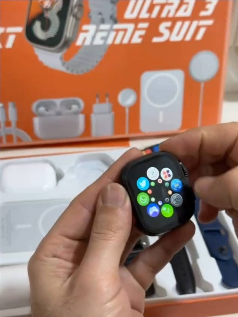 بكج ساعات ذكية بجودة عالية تدعم برامج التواصل والواي فاي فقط ب٢٥توصيل الفين لكل محافظات العراق يتوفر جملة ومفرد لطلب والاستفسار خاص او واتساب ***********
