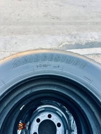 محبوب الكوسترات ماركة (برجستوون ) تاير برجستون قياس ٢٠٥/٨٠/١٧.٥  انتاج...